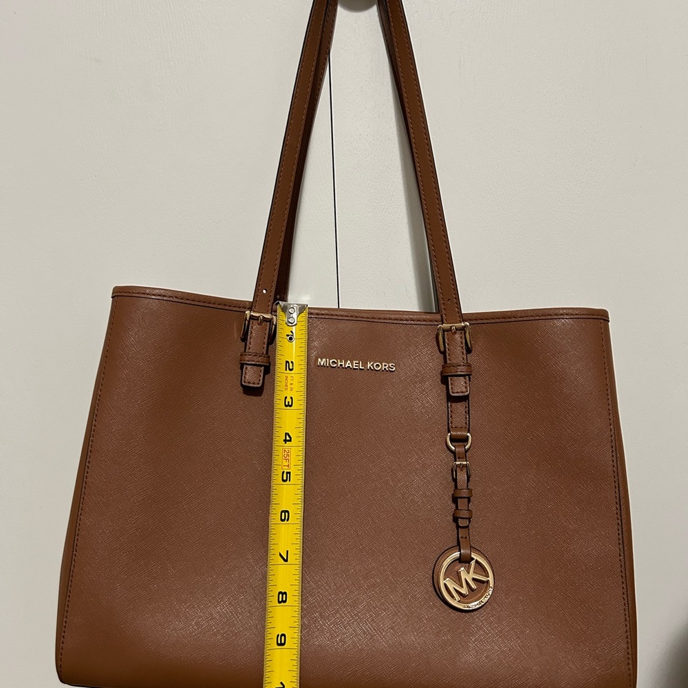 Michael Kors Jet Set Safiano Leather tote bag light brown - Picture 12 of 15